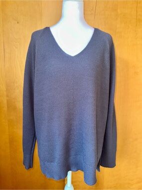Athleta Hanover V-Neck Sweater in Plum